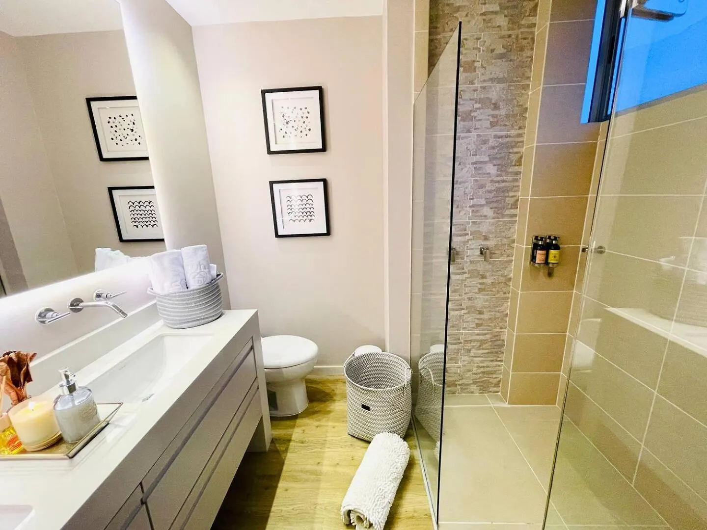 17Th Floor 2 Bedrooms Ac Plus Pool & Gym 1704 Medellin 0*,  Colombia