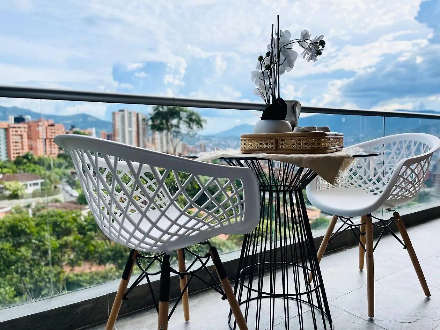 17Th Floor 2 Bedrooms Ac Plus Pool & Gym 1704 Medellin 0*,  Colombia