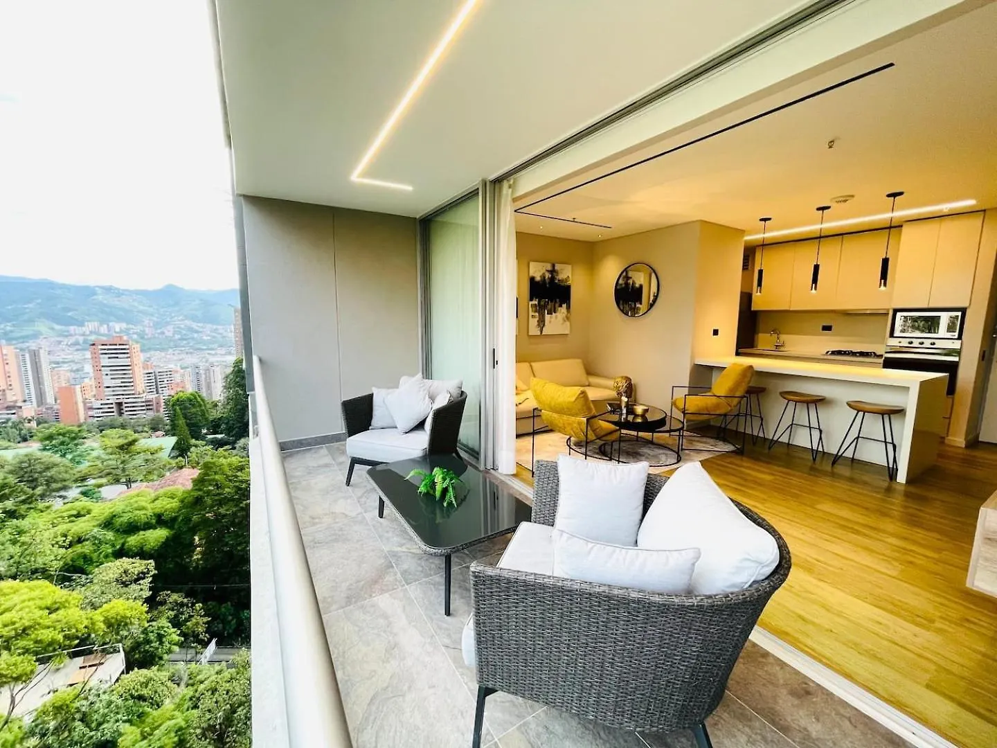 Daire 17Th Floor 2 Bedrooms Ac Plus Pool & Gym 1704 Medellín Kolombiya